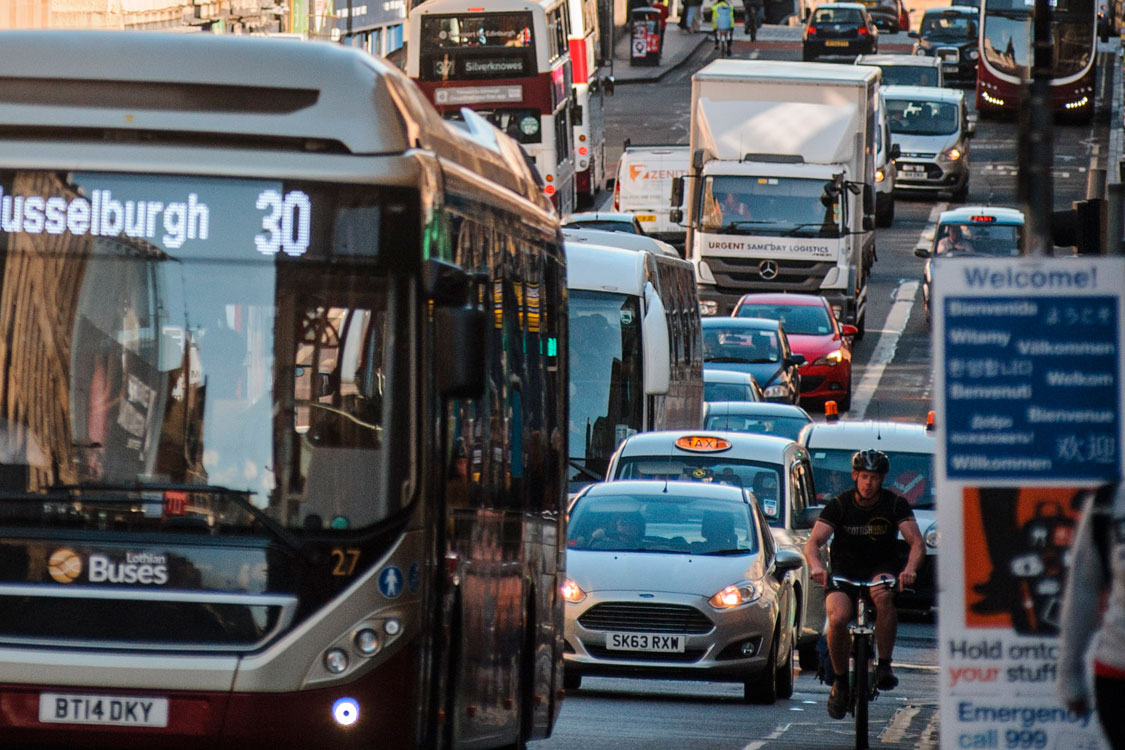 Heavy traffic on South Bridge, Edinburgh